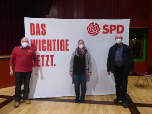 Maske und Abstand: Karlheinz Geipert, Sandra Seidenglanz und Rüdiger Kaus auf der Nominierungskonferenz. Foto: Privat